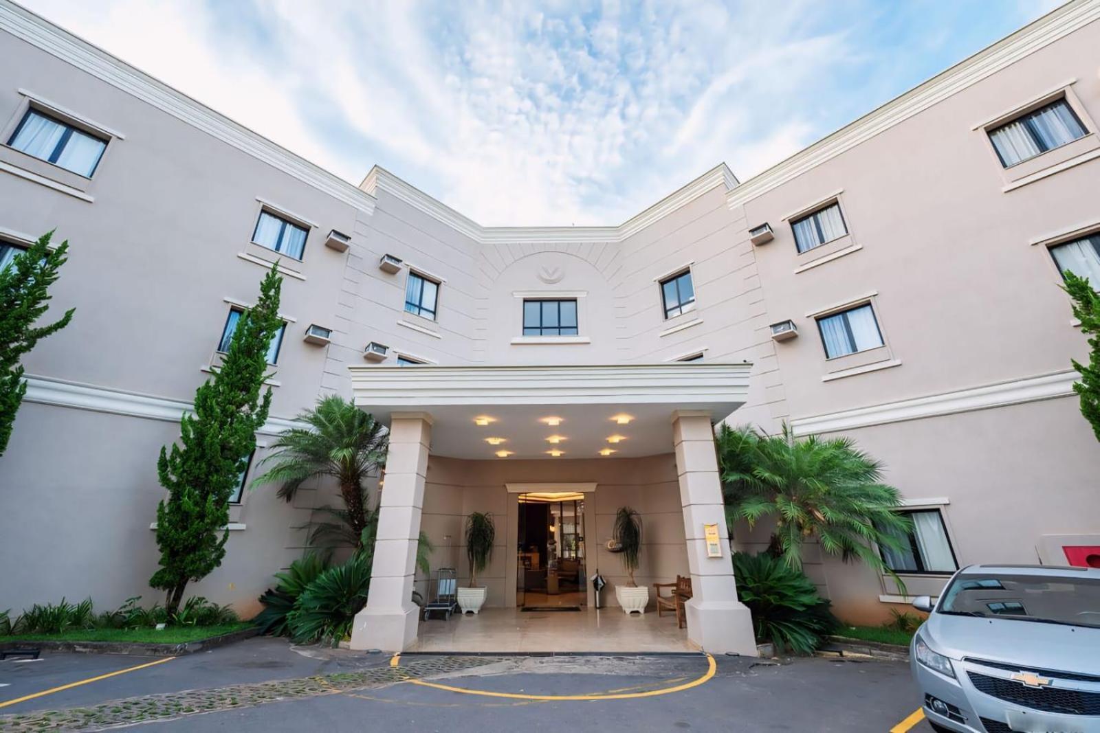 Class Hotel Varginha Varginha  Luaran gambar