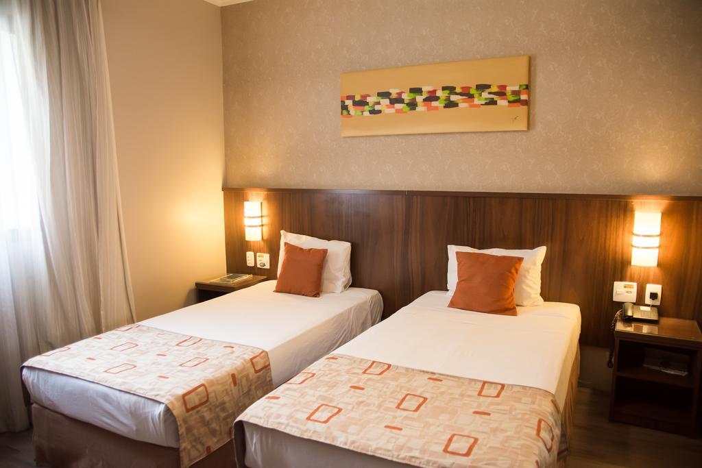 Class Hotel Varginha Varginha  Luaran gambar